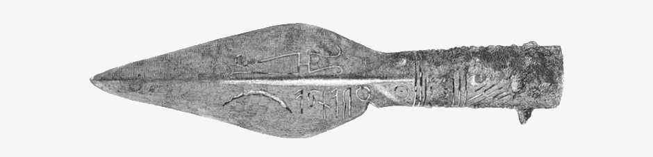 Left: The spearhead of Dahmsdorf-Müncheberg with engraved runic symbols